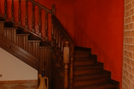 scala in rovere con ringiera a colonnine tornite 063